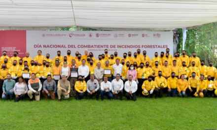 Reconocen brigadistas al Gobernador como el combatiente número uno en estas contingencias