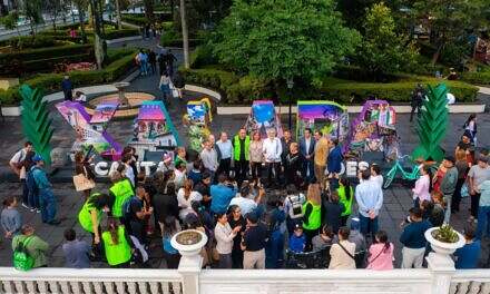 Develan Letras Turísticas de Xalapa en el Parque Juárez