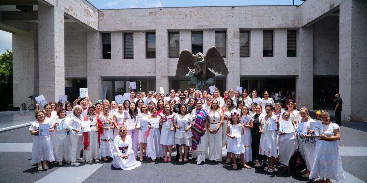 En el Congreso, CAMDPM reconoce a mujeres embajadoras de la paz